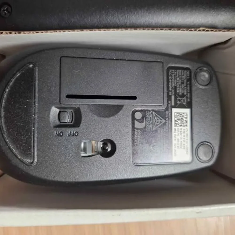 Dell Wireless Keyboard and Mouse KM322W-R-US
